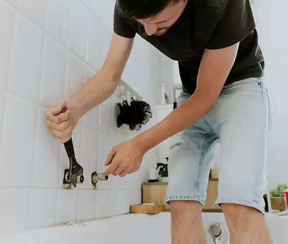 Affordable Bathtub Faucet Replacement in Hampton Bays: Choose Experienced Local Technicians