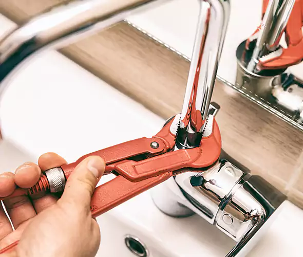 Expert Leak Repair Plumber in Hampton Bays, NY